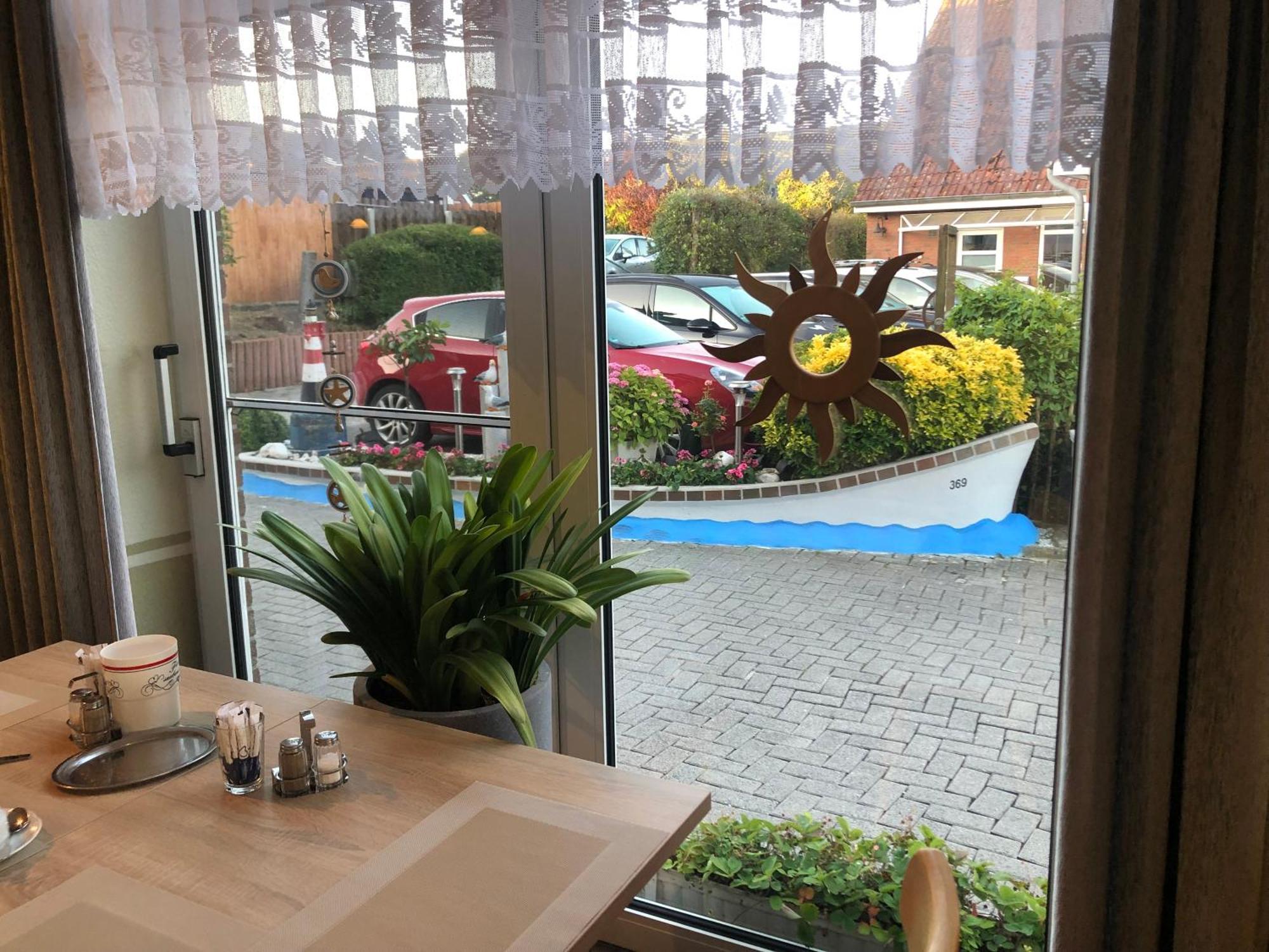 Garni Hotel-Pension Holum Neuharlingersiel Dış mekan fotoğraf