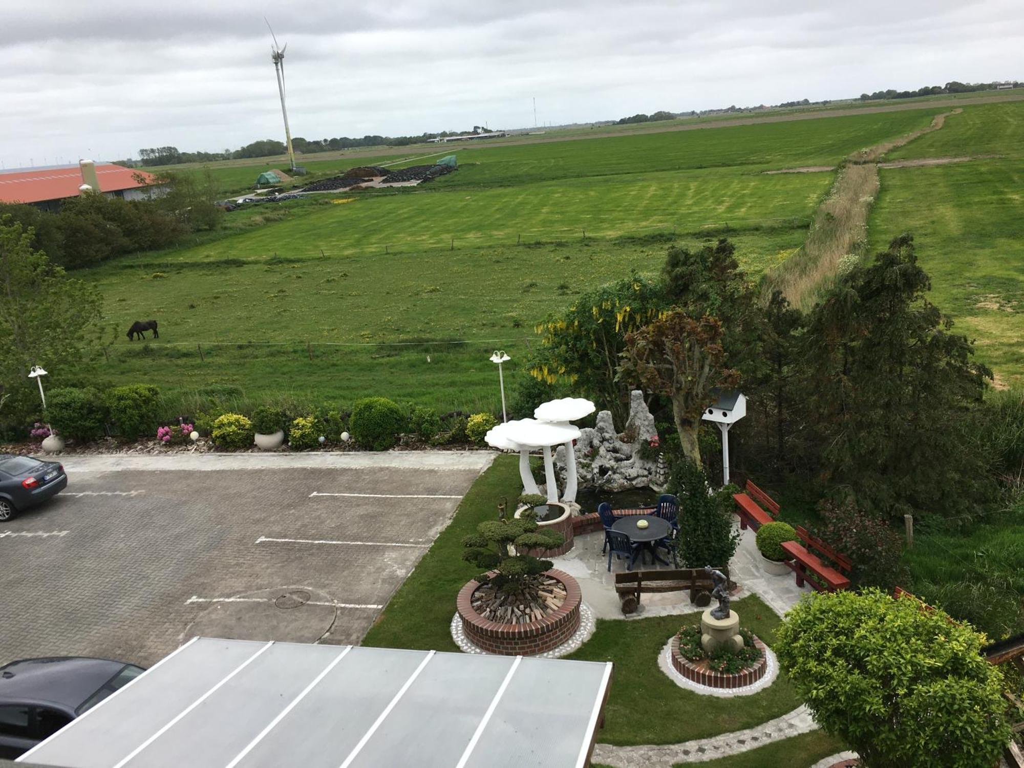 Garni Hotel-Pension Holum Neuharlingersiel Dış mekan fotoğraf
